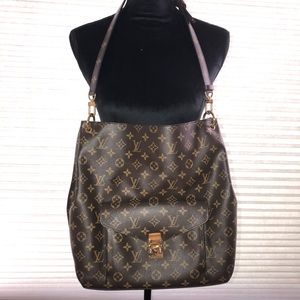 Authentic Large Louis Vuitton Métis Hobo Monogram